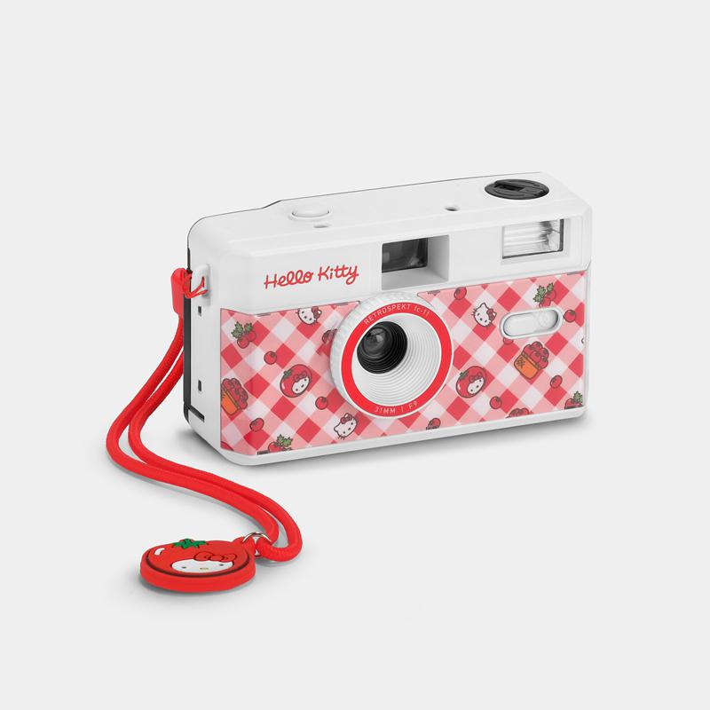 Sanrio Hello Kitty Tomatoes 35mm Accessories Camera  USA |  HFYOX-7156